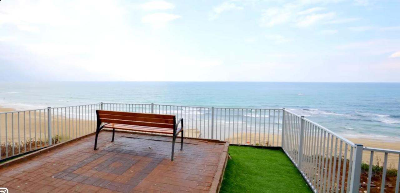 Beachfront Studio Apartment Bat Yam 412 Exterior foto